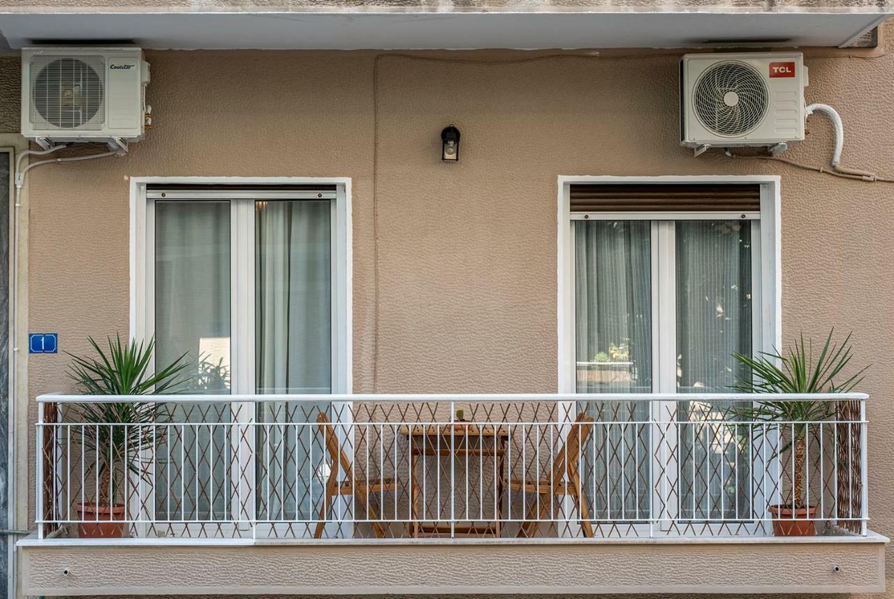 Colourful Apt,Airport Line,6 Min Metro,300 Mbps! Apartment Athens Exterior photo